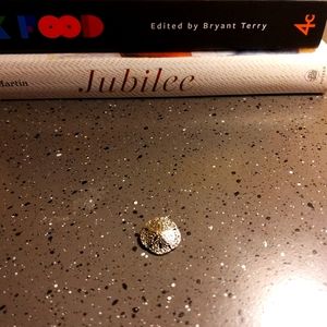 Silver Sand dollar Pendant